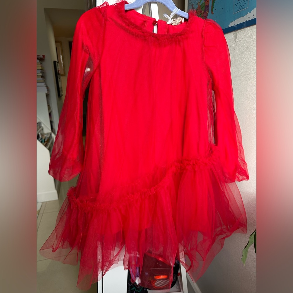 Monnalisa red tulle dress size 6. Brand new with tags